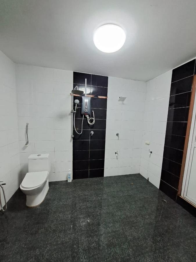 Rayyan Ashraf Homestay Kota Bharu Exterior foto